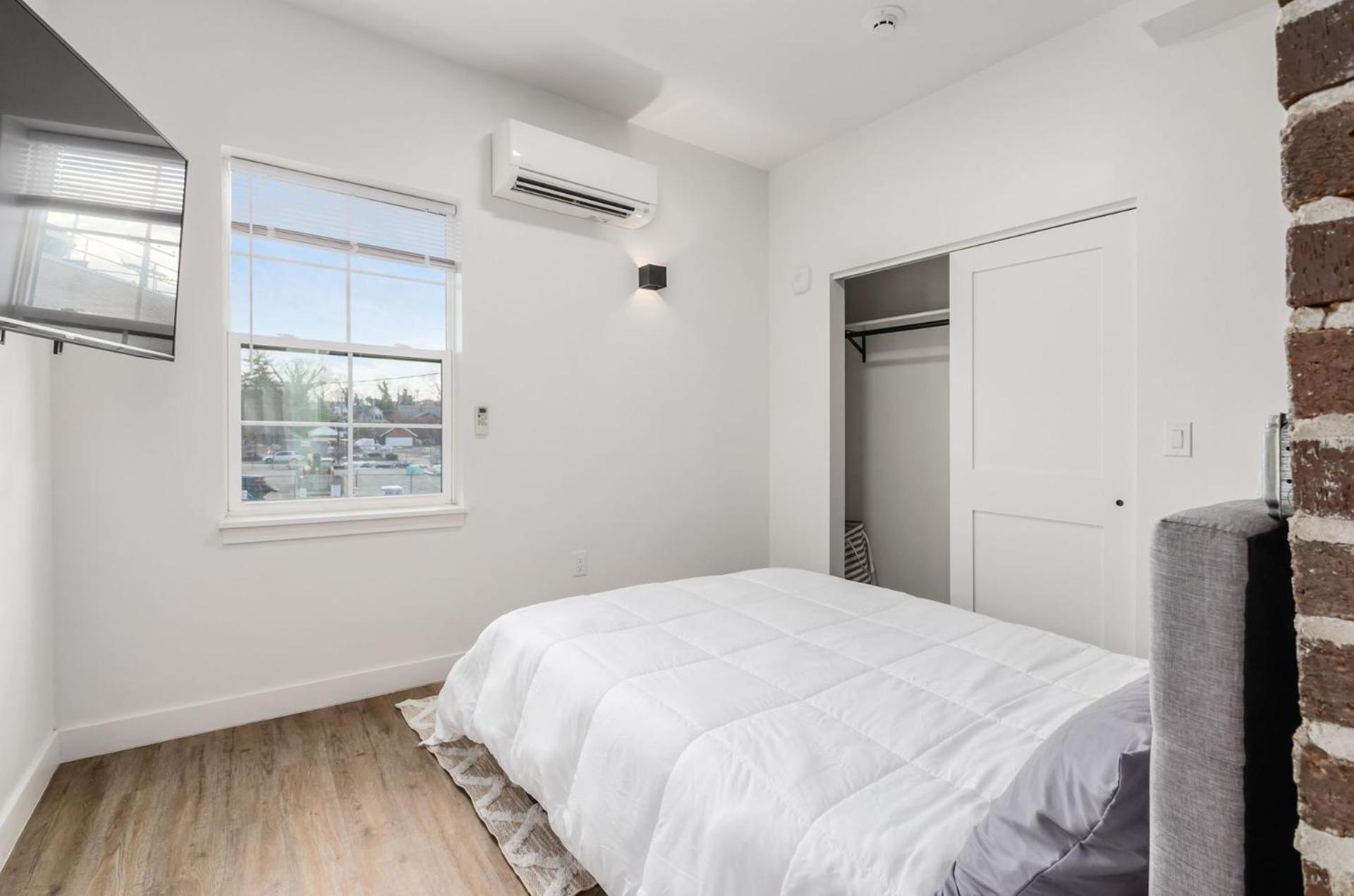 The Broad Cozy Affordable Luxury In Downtown Appartement